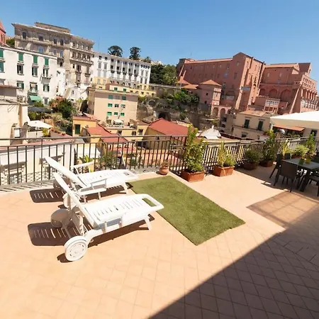 아파트 Terrazza Morelli Vicino Al Lungomare 나폴리