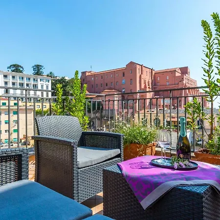 아파트 Terrazza Morelli Vicino Al Lungomare 나폴리