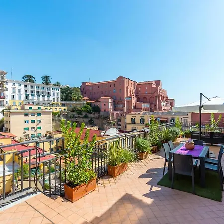 아파트 Terrazza Morelli Vicino Al Lungomare 나폴리